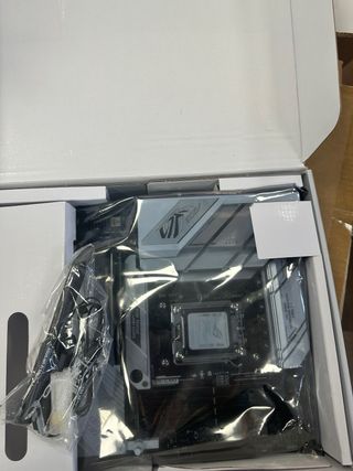 ASUS ROG Strix B650-A Gaming WiFi - Placa #6566YK