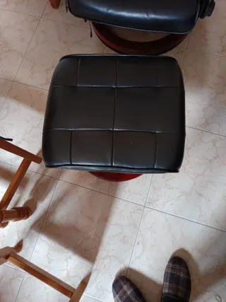 Sillón de masaje con reposapiés