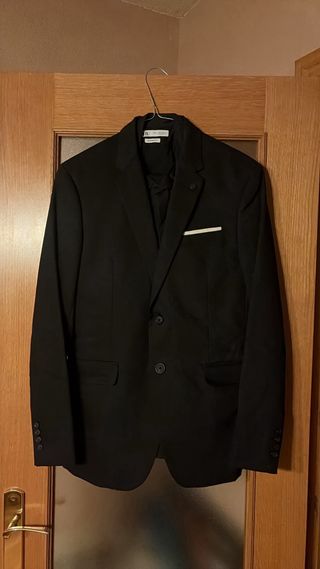 Traje Zara Negro Completo