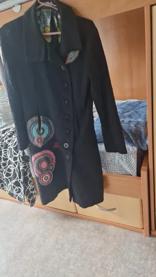 Vari modelli di cappotti