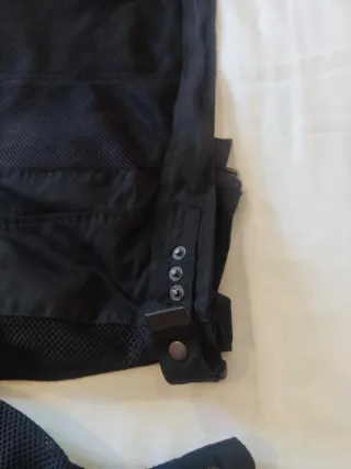 Chaqueta de moto con protecciones