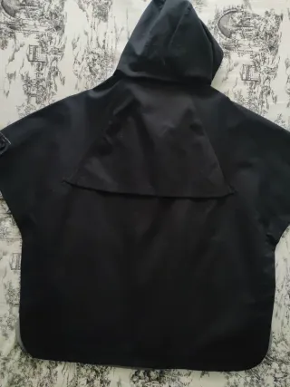 Chaqueta/Capa Adolfo Dominguez Negra