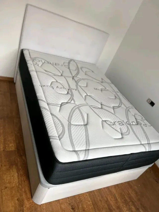 Cama canapé con cabecero