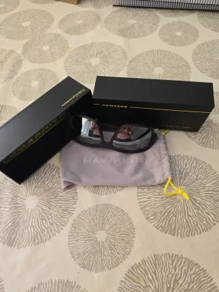 Gafas de sol Hawkers negras y grises