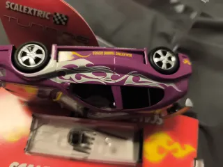 Coche Scalextric Tuning Series Morado