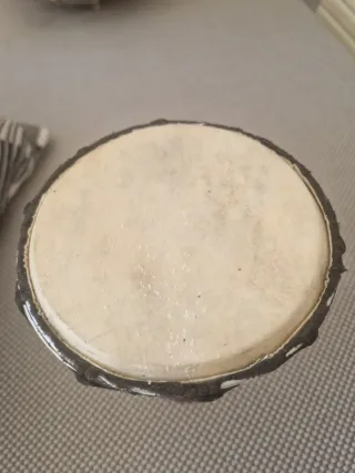 Timbal de madera decorado