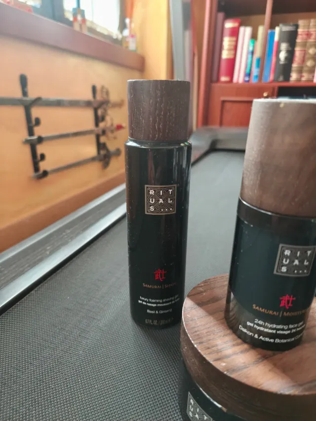 Conjunto RITUALS vazios para decorar