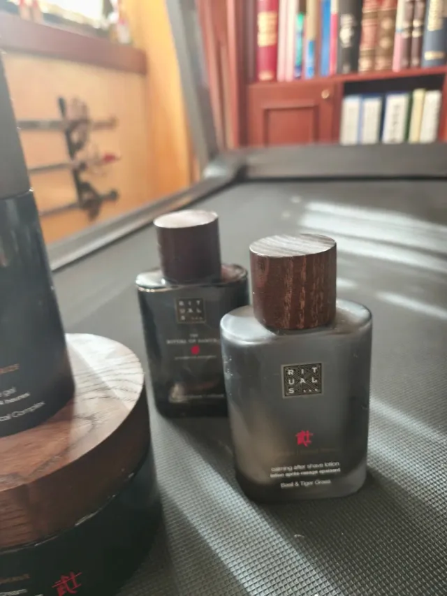 Conjunto RITUALS vazios para decorar