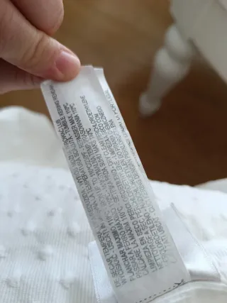 Colcha cuna piqué topitos y puntilla De zara home