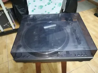 Tocadisco STANTON STR8-80