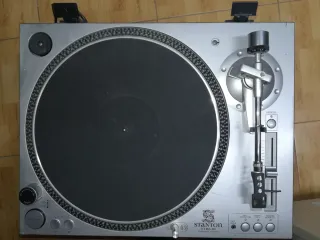 Tocadisco STANTON STR8-80