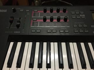 Teclado Yamaha MOXF6