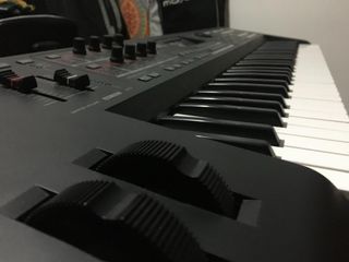 Teclado Yamaha MOXF6