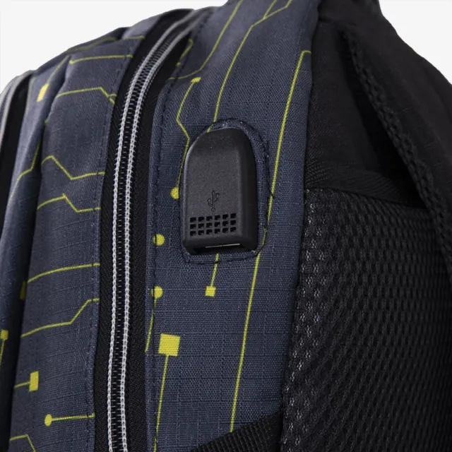 Mochila Virtual Hero con Carga USB