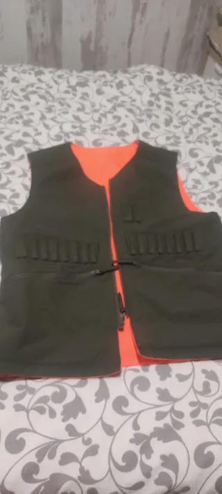 Chaleco de caza reversible verde y naranja