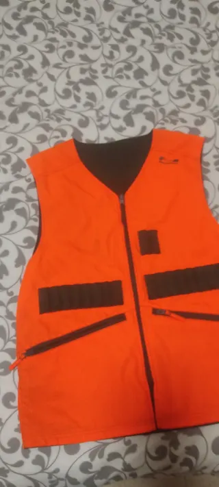 Chaleco de caza reversible verde y naranja