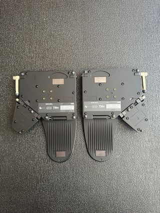 ZSA Moonlander Negro MX Cherry Brown