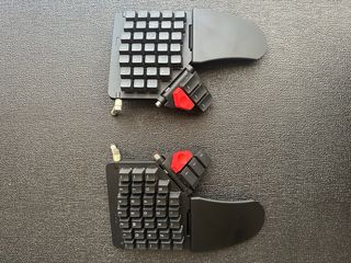 ZSA Moonlander Negro MX Cherry Brown