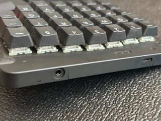 ZSA Moonlander Negro MX Cherry Brown