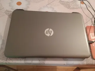 Ordenador portátil HP gris/plateado