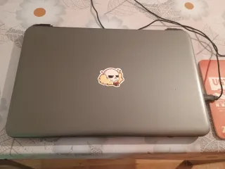 Ordenador portátil HP gris/plateado