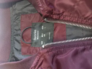 Chaqueta Bomber Granate Bershka Talla L
