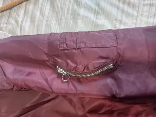 Chaqueta Bomber Granate Bershka Talla L