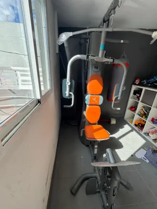 Banco de gimnasio multifuncional