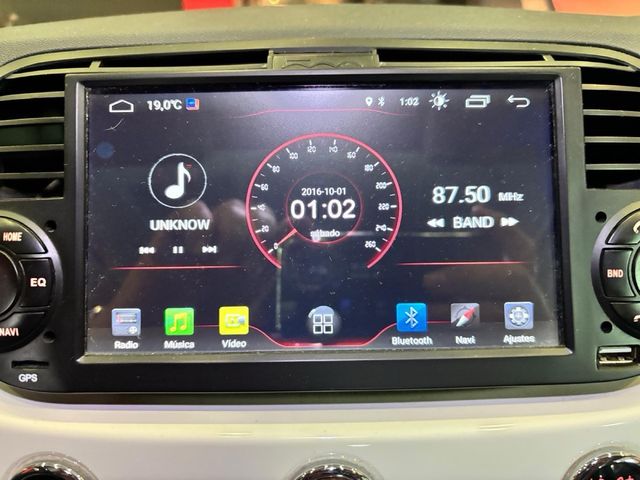 Pantalla GPS Android Fiat 500