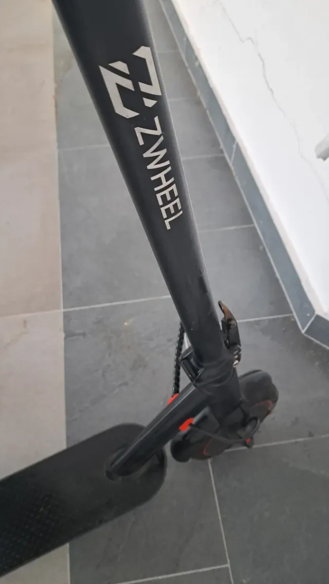 Patinete Eléctrico ZWHEEL