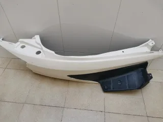 Tapa lateral Suzuki Burgman 125 Blanco Perla