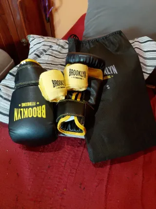 Guantes y vendas boxeo Brooklyn Fitboxing