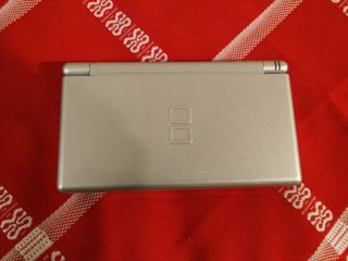 Nintendo DS Lite