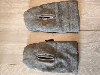 Guantes Kids Zone grises para silla de paseo,