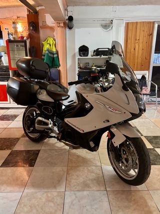 BMW F800 GT - Impecable con 35 mil k todos los pac