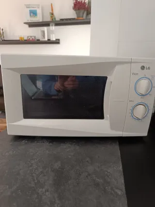 Microondas LG 20L Blanco