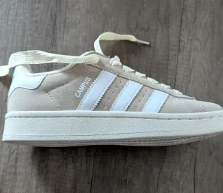 Zapatillas Adidas Campus Beige y Blancas
