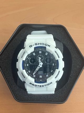 Reloj Blanco y Negro