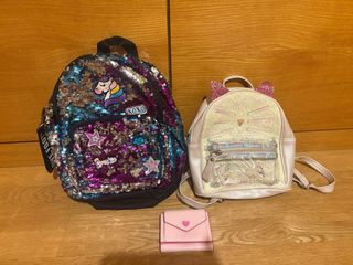 Mochilas y monedero infantil