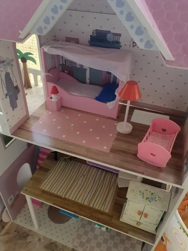 Casa de muñecas infantil