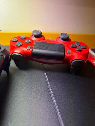 PS4 Slim 500GB + 3 Juegos FIFA y PES