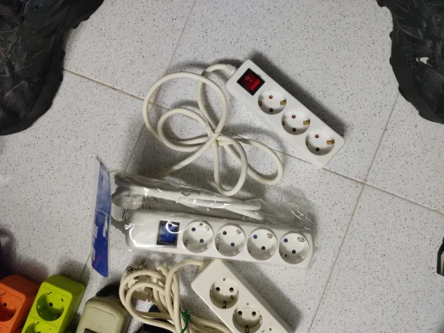Regleta alargador enchufes varios