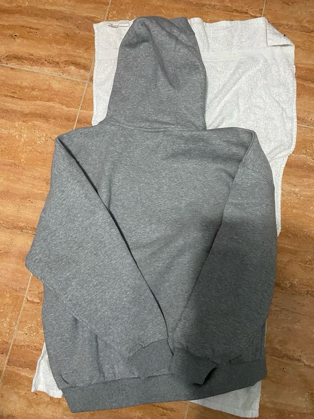 Sudadera Nike gris con capucha S nueva y etiqueta