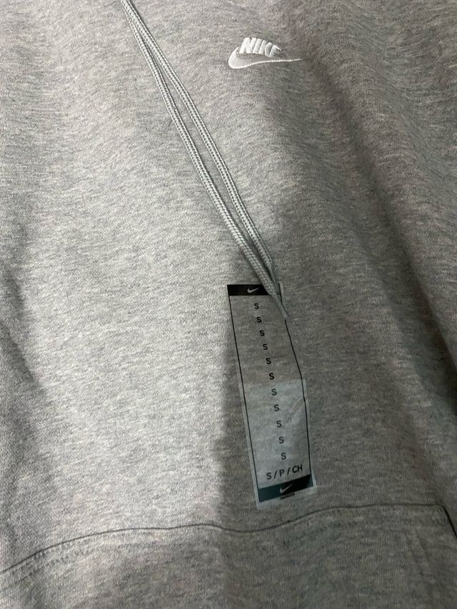 Sudadera Nike gris con capucha S nueva y etiqueta