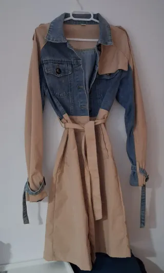 Gabardina Beige y Azul