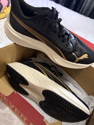 Zapatos Puma Mujer Negro y Dorado