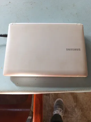 Portátil Samsung N150 Blanco