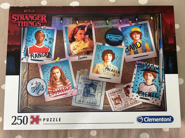 Puzzle Stranger Things Clementoni 250 piezas