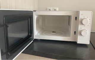 Microondas Taurus Ready Grill 700W 20L (con caja)