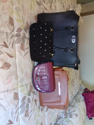 Lote de 4 bolsos de Stradivarius,parfois,pinkie